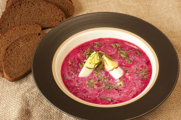 Sopa de verduras frías con remolacha —  Fotos de Stock