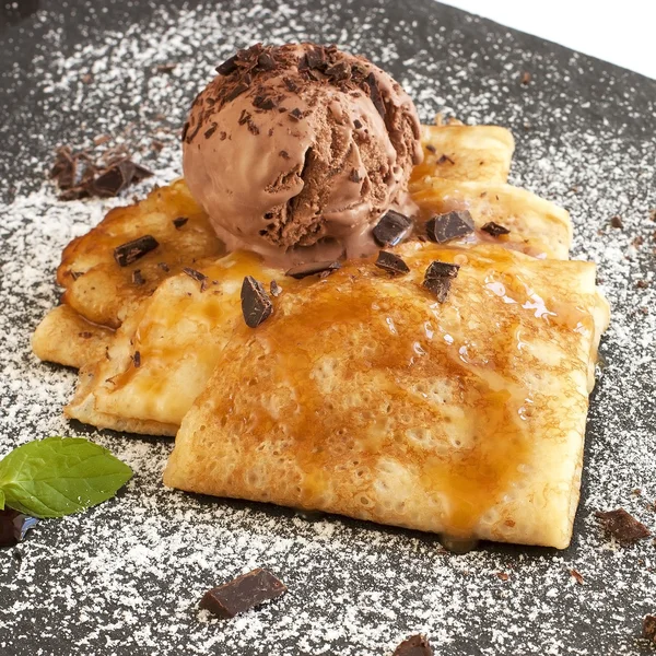 Tasty crepes with ice cream — Stock Photo, Image