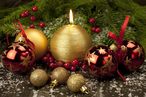 Christmas candle and color balls — Stock Photo, Image