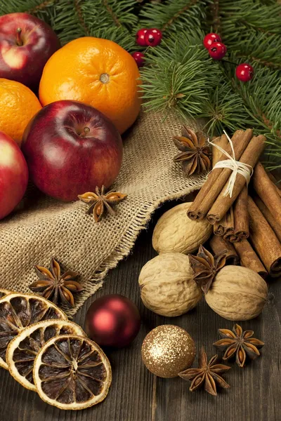 Vánoční Zátiší s ovocem a kořením Stock Snímky