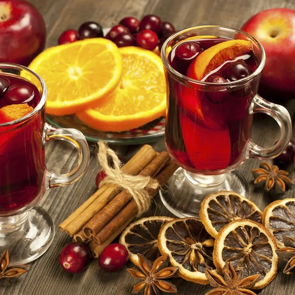 Winter hot drink with spices — Stock Photo, Image