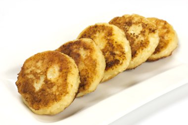 Süzme peynirli krep.