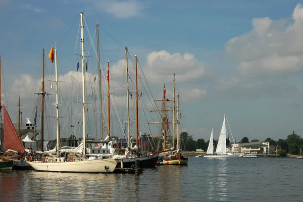 Корабли в гавани во время гонок "Высокие корабли" Baltic 2013 — стоковое фото