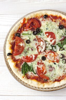 peynir, biber ve et pizza