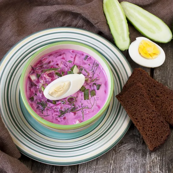 Summer cold soup with beet, cucumber, kefir and egg — Stock Photo, Image