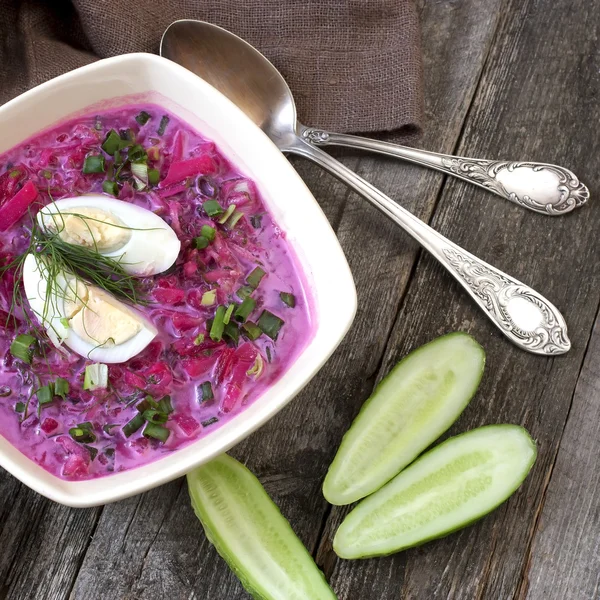 Summer cold soup with beet, cucumber, kefir and egg — Stock Photo, Image