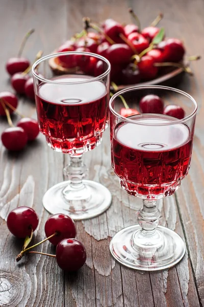 Sweet Alcoholic Drink Shot Glasses Fresh Cherries Wooden Table — Stock Photo, Image