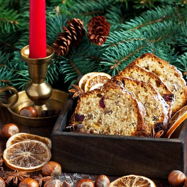 Gâteau Noël Maison Traditionnel Aux Fruits Secs Aux Noix — Photo