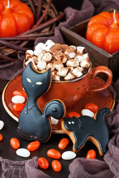 Homemade Gingerbread Cookies Form Black Cats Hot Chocolate Mug Halloween — Stock Photo, Image