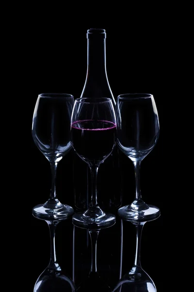Şarap şişesi ve cam.. — Stok fotoğraf