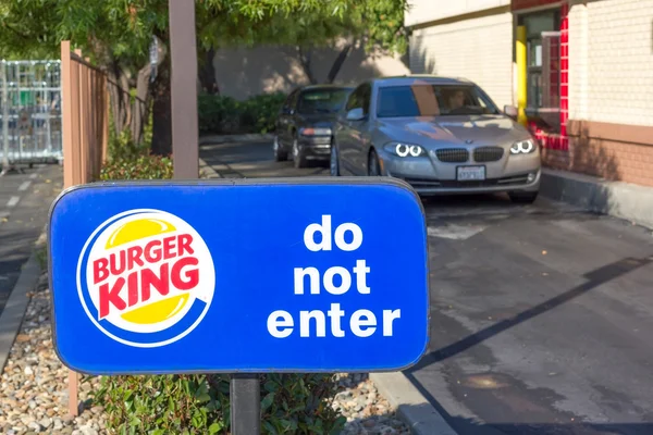 Sacramento, usa - september 13: burger king kör genom den sep — Stockfoto