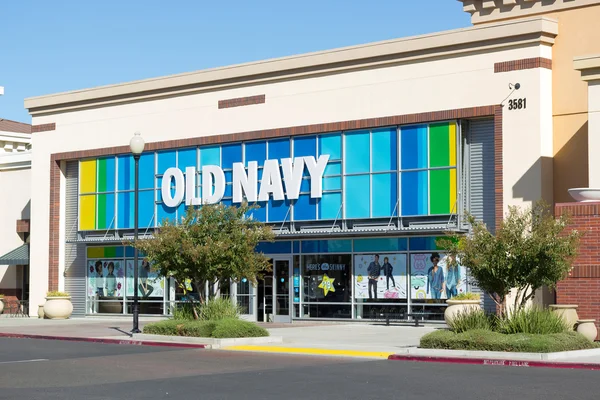 SACRAMENTO, EE.UU. - 23 DE SEPTIEMBRE: Tienda Old Navy el 23 de septiembre de 2013 en —  Fotos de Stock