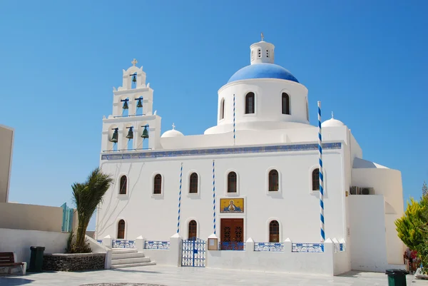 Iglesia ortodoxa en Oia — Foto de Stock