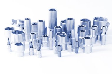 beyaz zemin üzerine lokma anahtarı