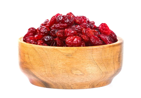 Eine Schüssel getrockneter Preiselbeeren auf weißem Hintergrund — Stockfoto