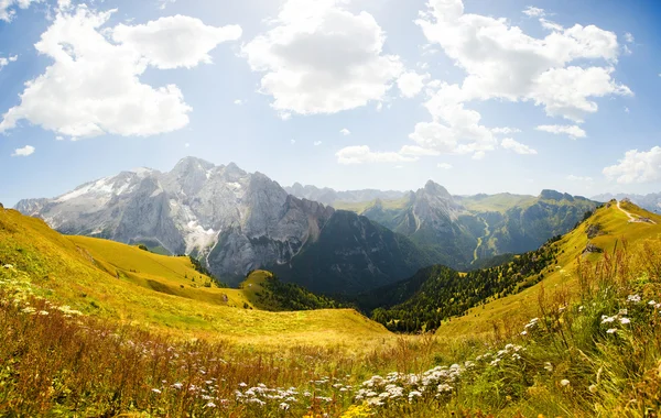 Piękna góra panorama - lodowiec marmolada - wysoki resolutio — Zdjęcie stockowe
