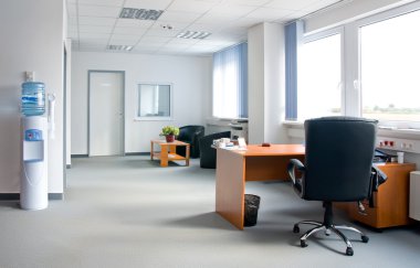 Ofis iç - küçük ve basit