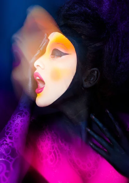 Mujer con maquillaje de fantasía — Foto de Stock
