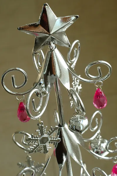 Gümüş Noel ağacı heykel