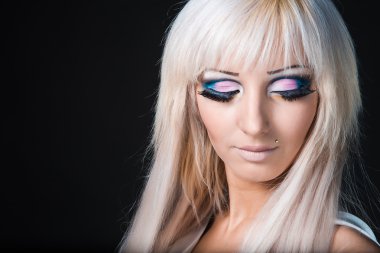 barbie bebek makyaj moda model
