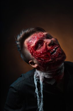 korkunç kötü zombi, gece portresi