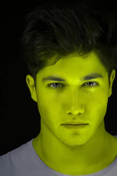 Groene huid man gezicht — Stockfoto