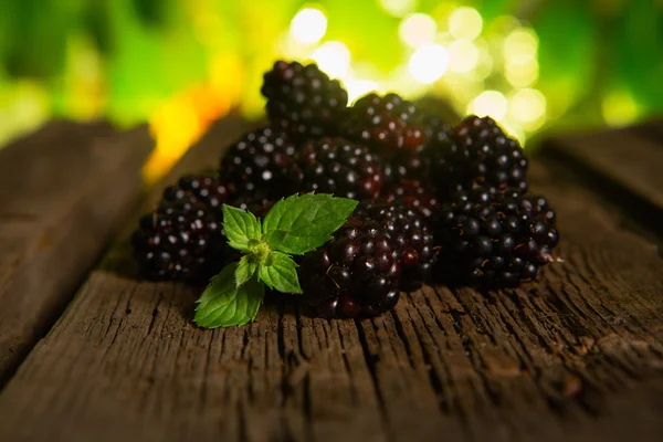 Sweet fresh blackberry in the wood bawl — Stock Photo, Image