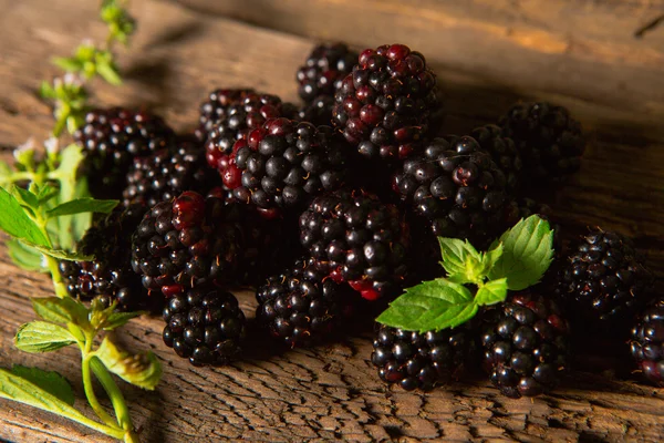 Sweet fresh blackberry in the wood bawl — Stock Photo, Image