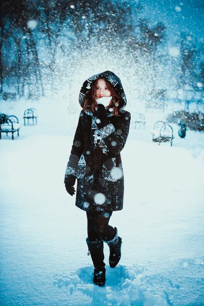 Winter girl — Stock Photo, Image