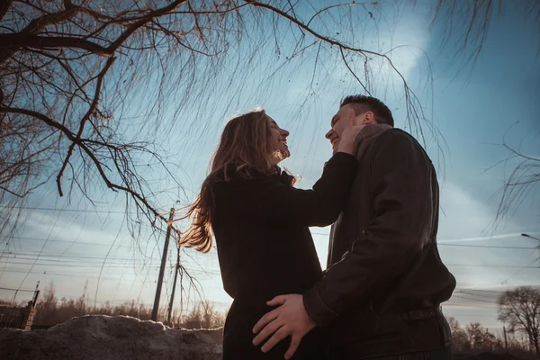 Profile view of an attractive couple — Stock Photo, Image