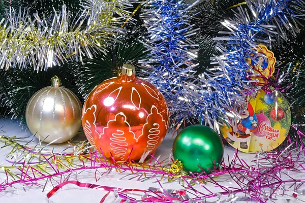 Hermosas decoraciones para el árbol de Navidad —  Fotos de Stock