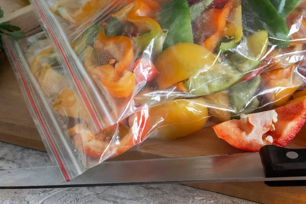 Sliced Ripe Bell Pepper Fruits Cellophane Bags Prepared Freezing Long — Stock Photo, Image