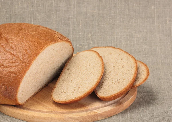 sliced rye bread
