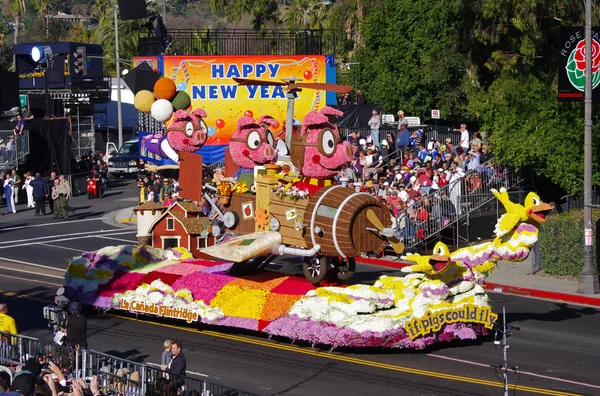 PASADENA, CALIFORNIA, USA - JANUARY 2: The float from the town of La Canada Flintridge, IF PIGS COULD FLY, is pictured during the 123rd edition of the Tournament of Roses Parade held January 2, 2012. — Stock Photo, Image