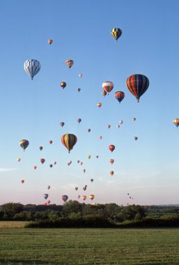 Solberg Havaalanı-readington, new jersey, ABD-Temmuz 17: resimde birçok sıcak hava balonları sıcak hava balon 1987 new jersey Festivali'nde uçtu ve bazıları.