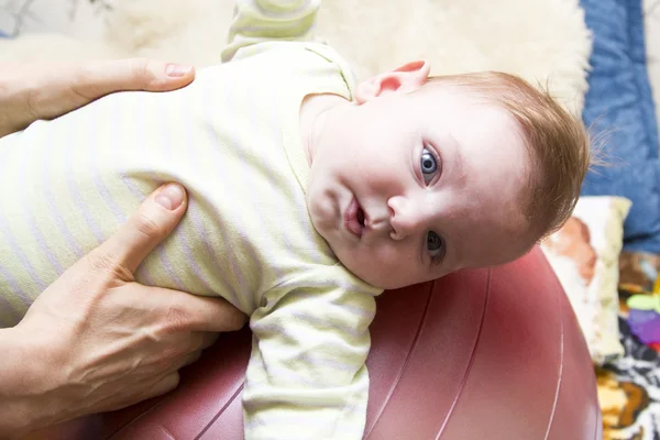 komik güzel bebek 3 aylık