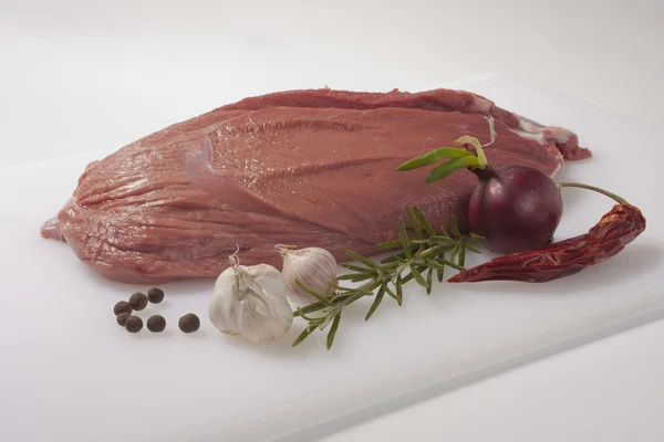 Frisches Wildfleisch — Stockfoto