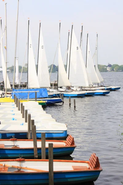 Liegeplatz an der Alster — Stockfoto