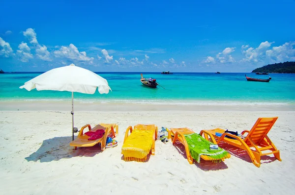 Tekne ve Tayland beach