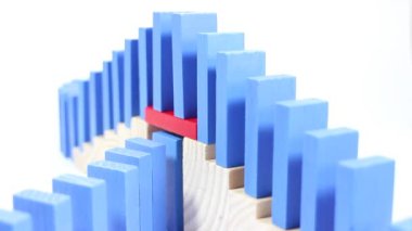 düşen Domino bir dizi video