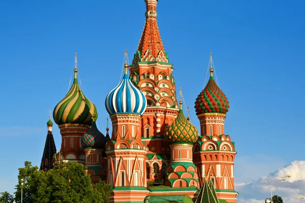 Saint Basil cathedral in Moscow — Stock Photo, Image