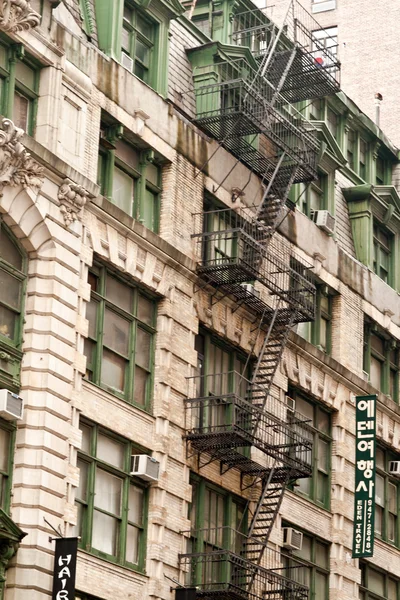 Typical NYC Architecture — Stock Photo, Image