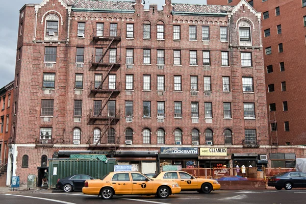 Greenwich village urbanistycznej w pochmurny dzień, nyc, Stany Zjednoczone Ameryki — Zdjęcie stockowe