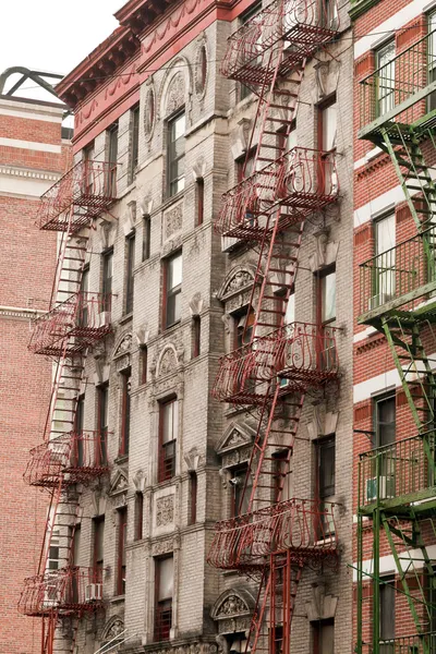 Arquitetura típica de Nova Iorque — Fotografia de Stock
