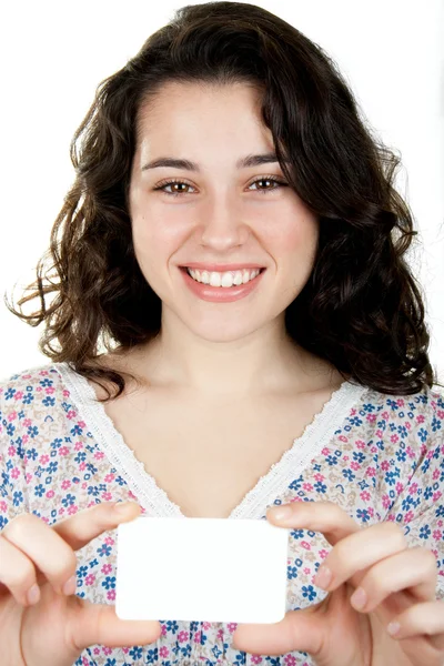 Mujer sonriente sosteniendo una tarjeta en blanco —  Fotos de Stock