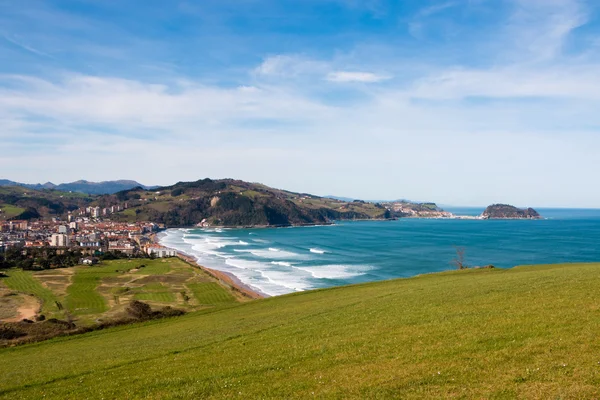 Pohled zarautz a getaria. — Stock fotografie