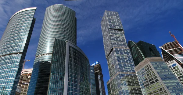 Kantoor gebouw van Moskou stad dag in dag — Stockfoto