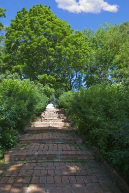 eski taş basamaklar