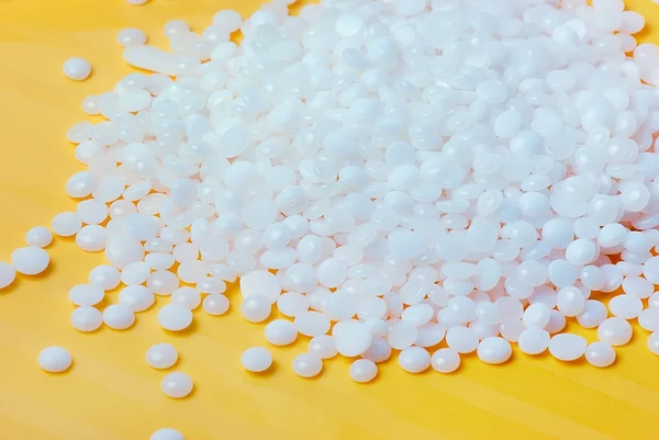 Grânulos de polímero branco — Fotografia de Stock