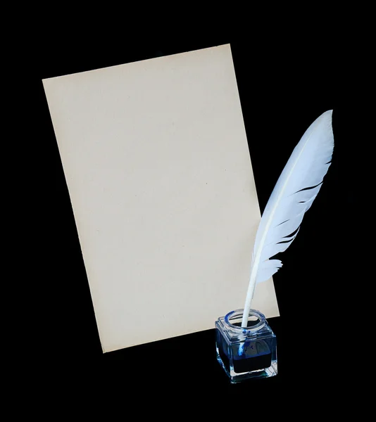 Eski kağıt tüy, mürekkep ve levha — Stok fotoğraf